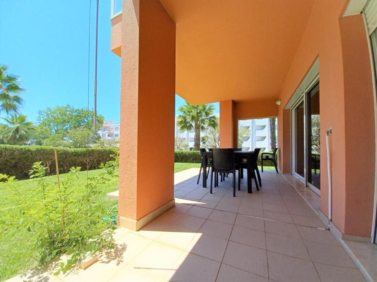 Garden Beach Luxury Apartment Litoralmar Portimao Bagian luar foto