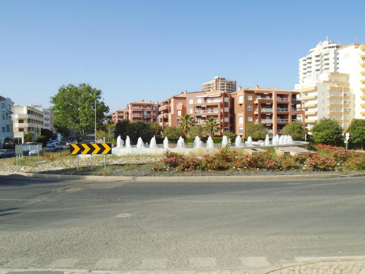 Garden Beach Luxury Apartment Litoralmar Portimao Bagian luar foto